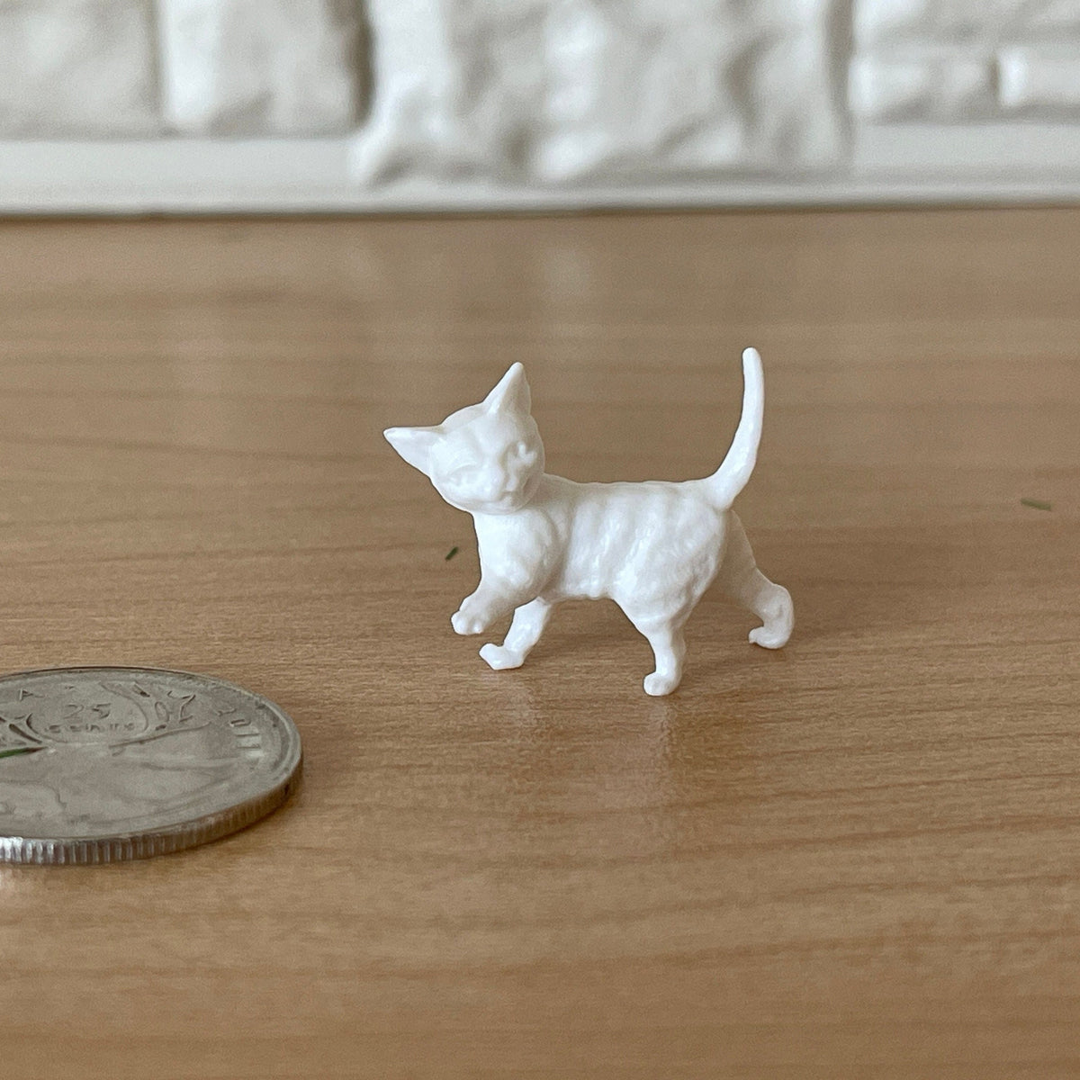1:12 Scale Miniature Unpainted Kitten Figure, 1 inch long, DIY Dollhouse Supply (style A)