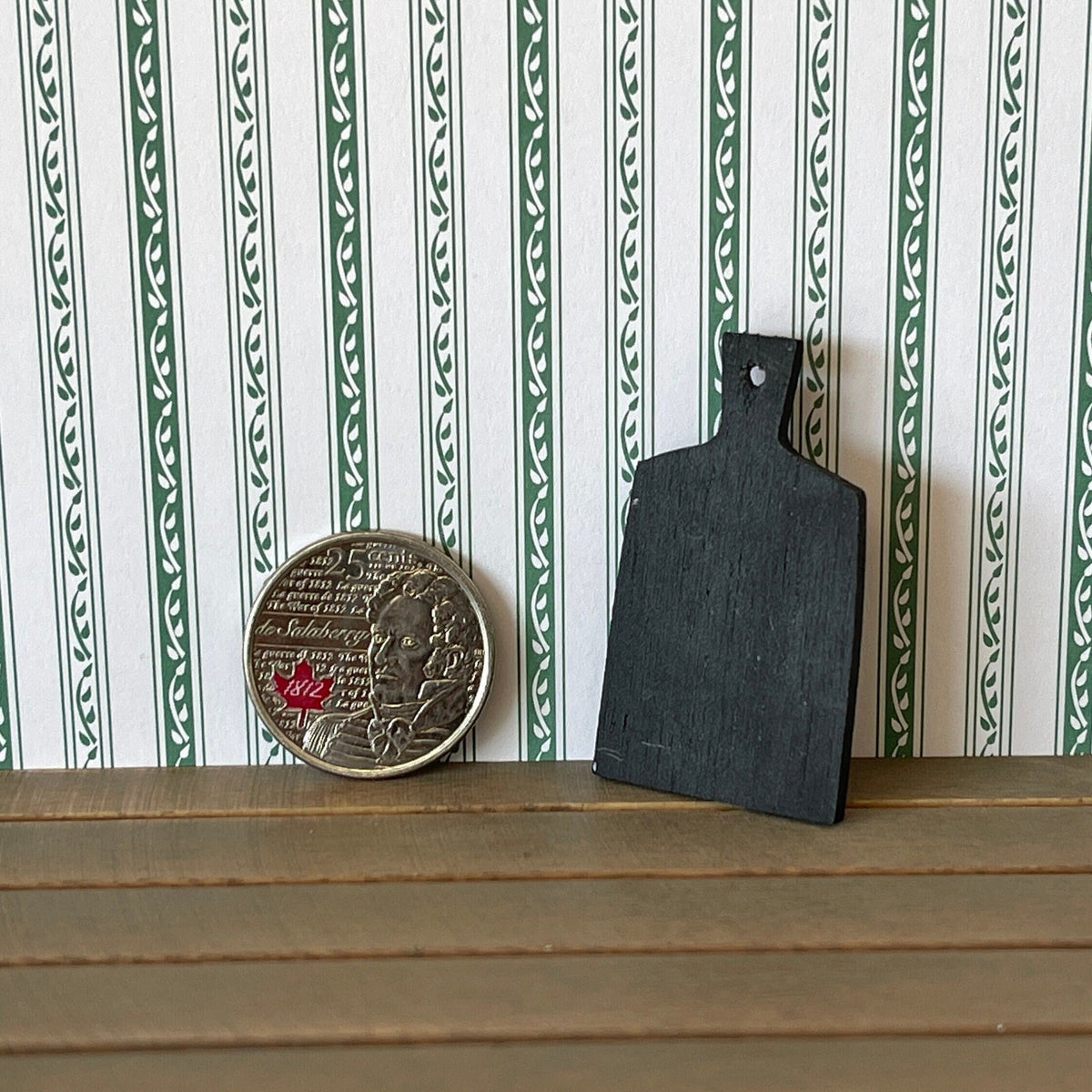 1:12 Miniature Cutting Board , Kitchen Board , Food Board , Chopping Board , Chef's Board , Cheese Board , Platter Board - F066