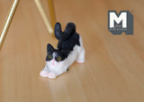 1:12 Dollhouse Supplies Miniature Naughty Male Cat (Black and white) - F097