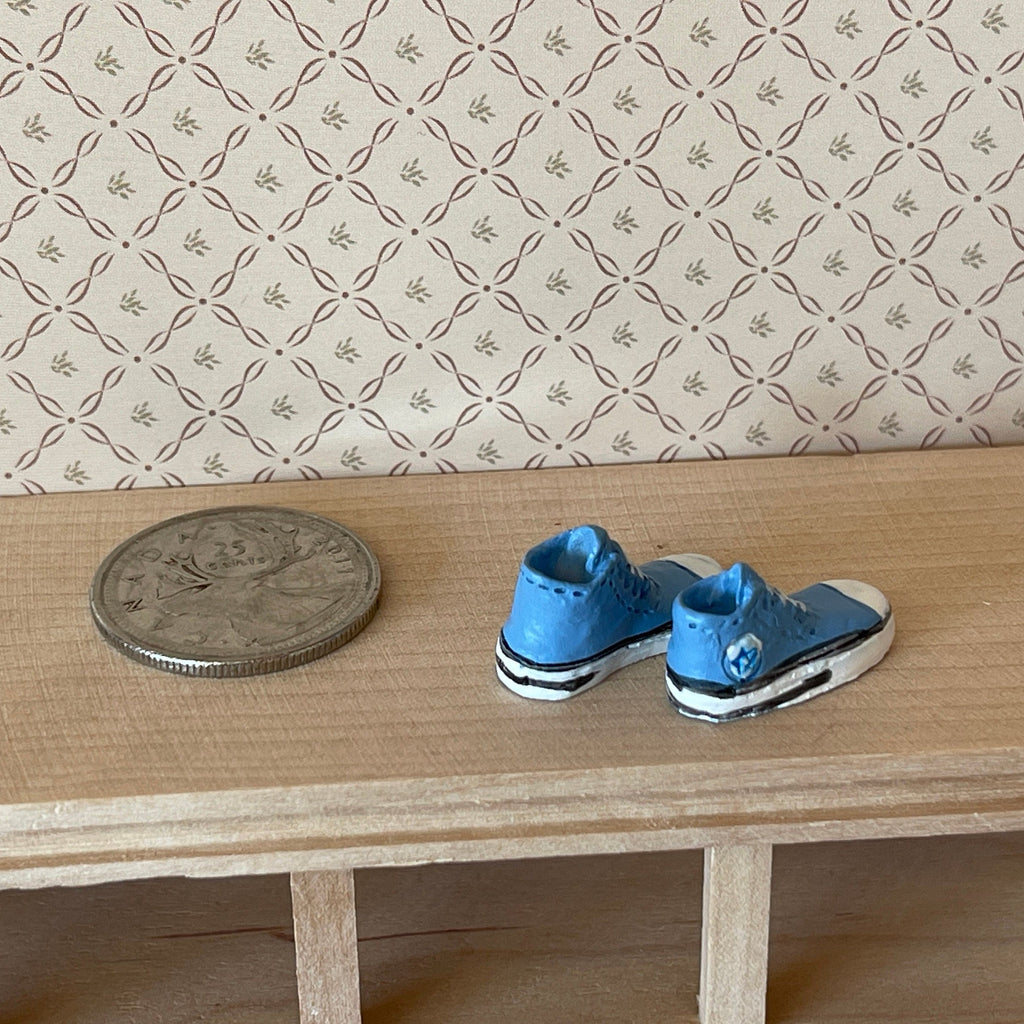 1:12 Scale Miniature Sneakers, 1 Pair, 7/8 inch long, DIY Dollhouse Supply (blue)