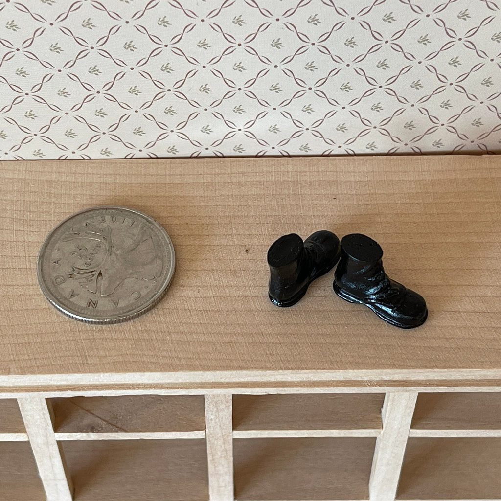 1:12 Scale Miniature Children's Lace Up Boots, Pair, 11/16 inch long, DIY Dollhouse Supply (black)