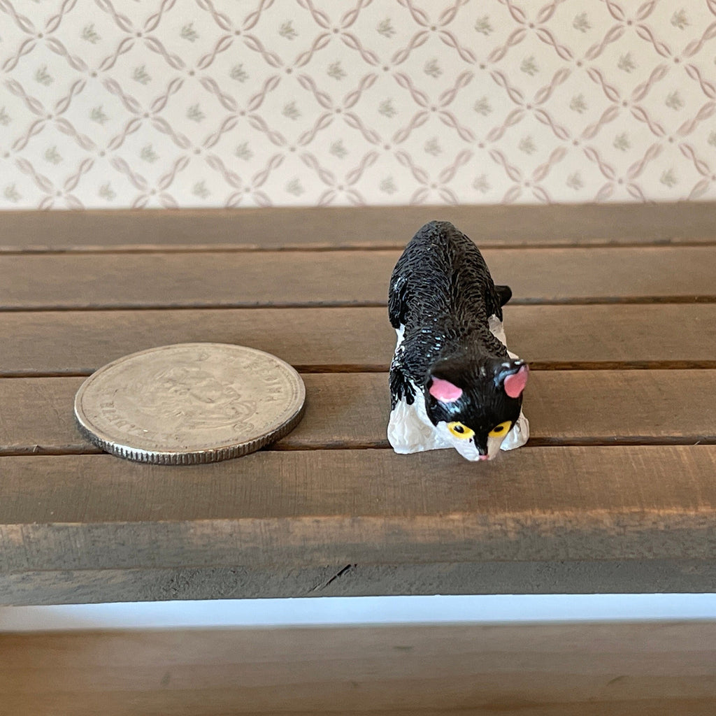 1:12 Scale Miniature Crouching Cat, Stalking, 1-1/8 inch long, DIY Dollhouse Supply (black and white) (style C)