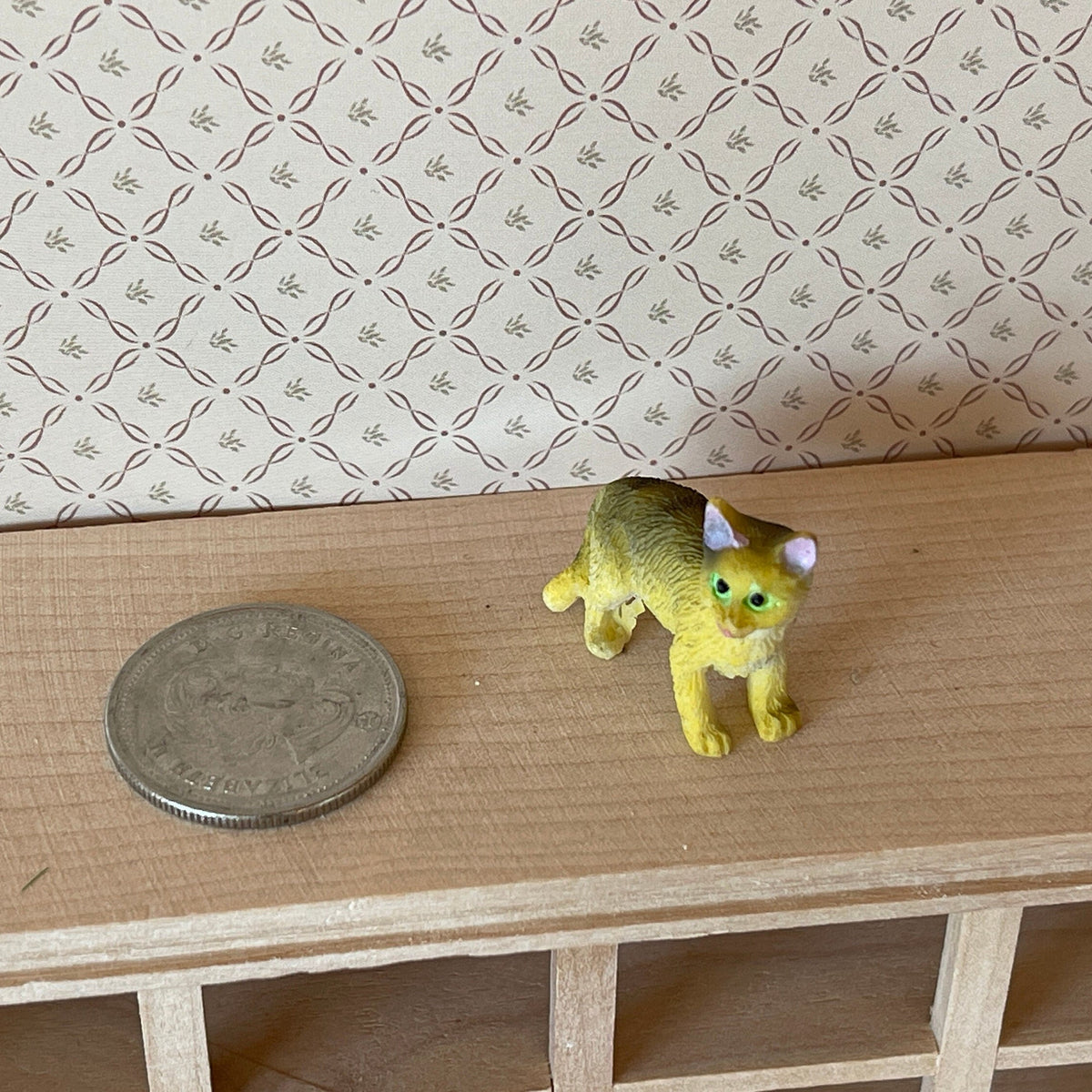 1:12 Scale Miniature Standing Tabby Cat, 1-1/8 inch long, DIY Dollhouse Supply (tan) (style E)
