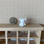 Figurine d'ours assis miniature à l'échelle 1:12, 2,5 cm de hauteur, accessoire de maison de poupée DIY (blanc)