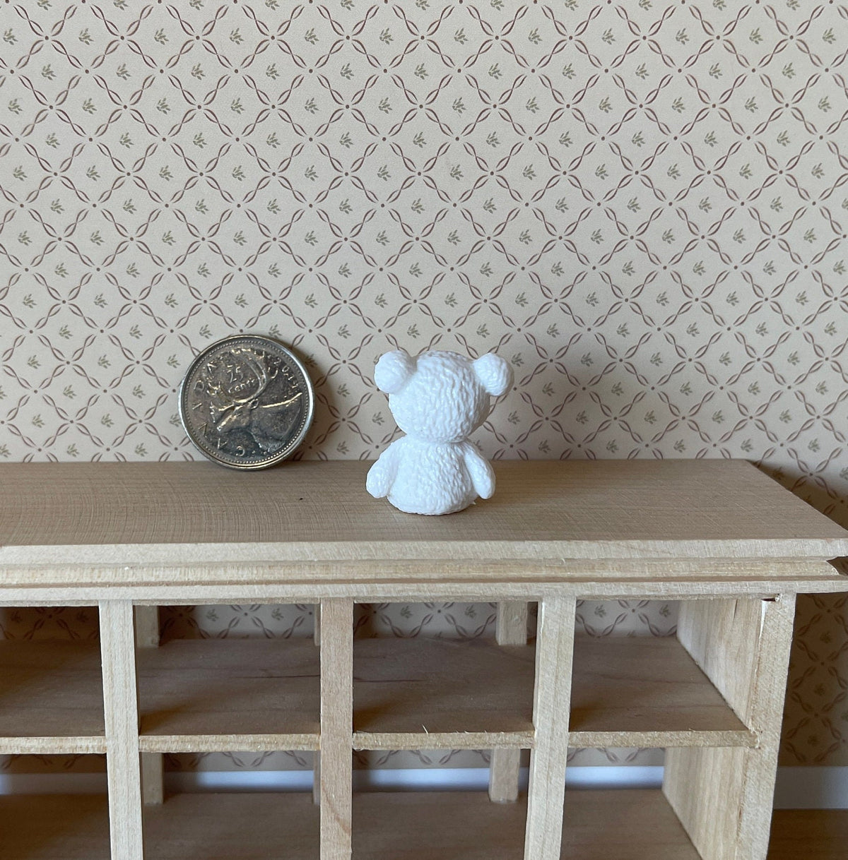 1:12 Scale Miniature Sitting Bear Figurine, 1 inch tall, DIY Dollhouse Supply (white)
