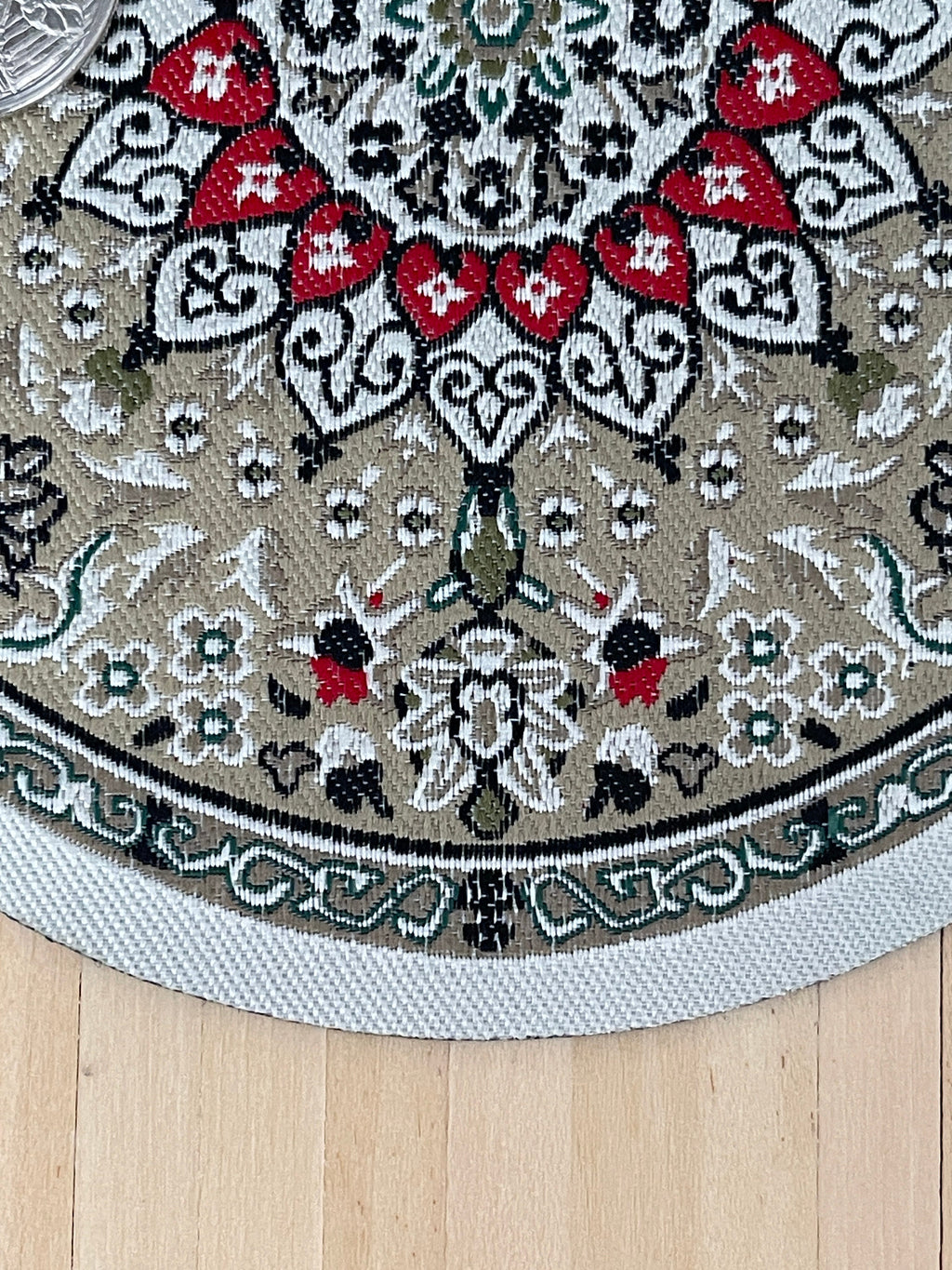 1:12 Scale Miniature Round Area Rug with Medallion and Border, 5-7/16 inch dia., DIY Dollhouse Supply (gray and red)