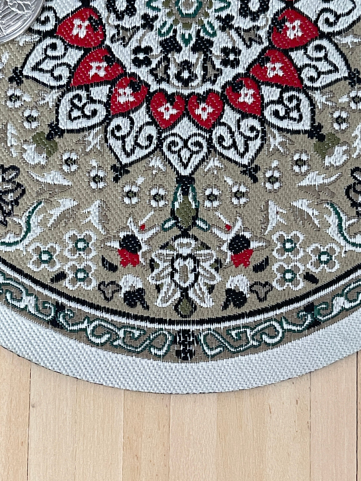 1:12 Scale Miniature Round Area Rug with Medallion and Border, 5-7/16 inch dia., DIY Dollhouse Supply (gray and red)