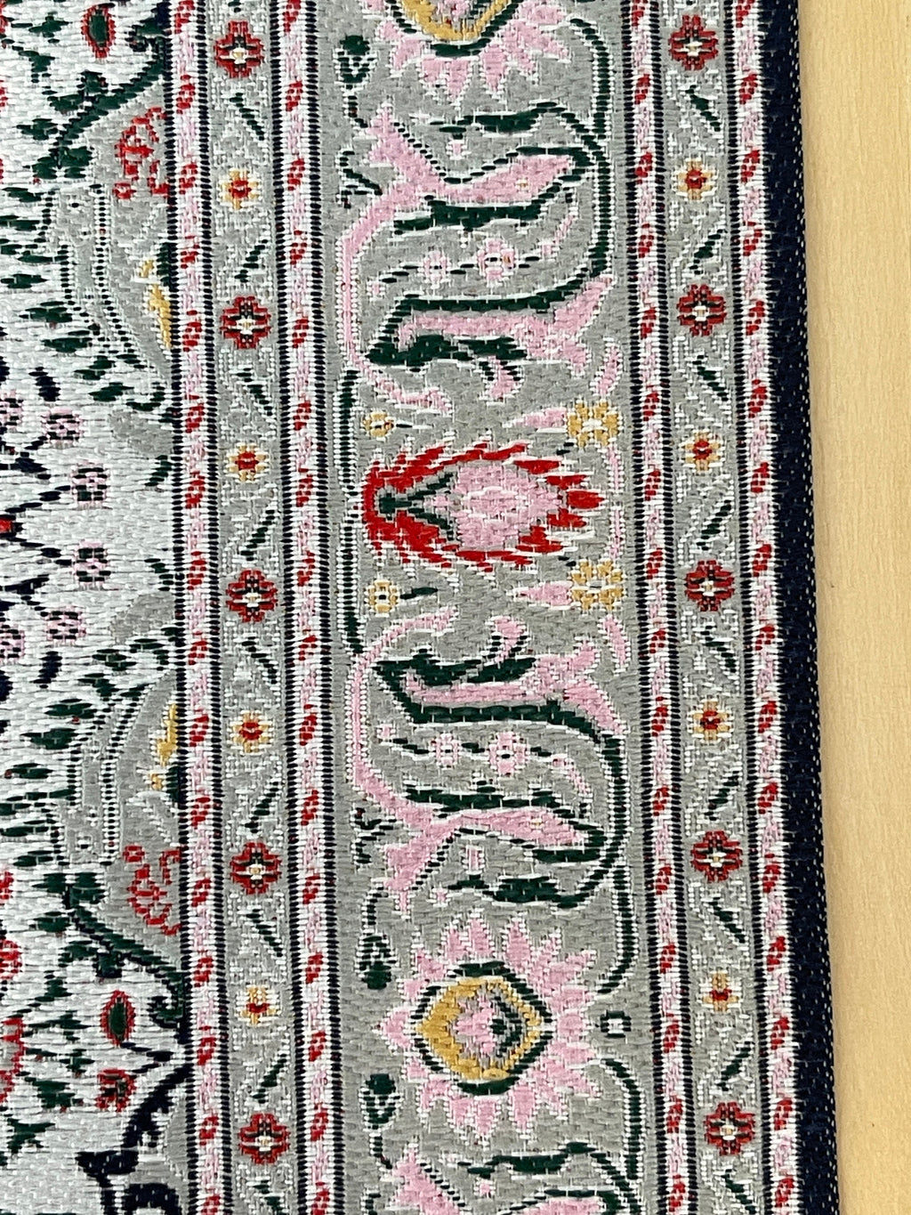 1:12 Miniature Square Rug , Dollhouse Supplies Square Carpet Living Room , 20cm x 20cm - Z10
