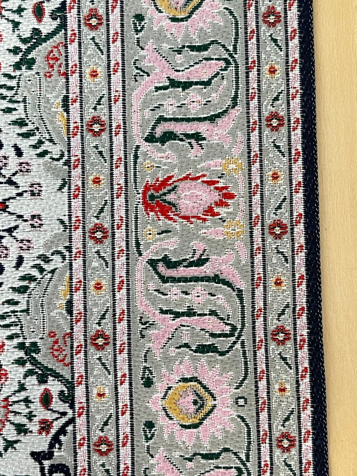 1:12 Miniature Square Rug , Dollhouse Supplies Square Carpet Living Room , 20cm x 20cm - Z10