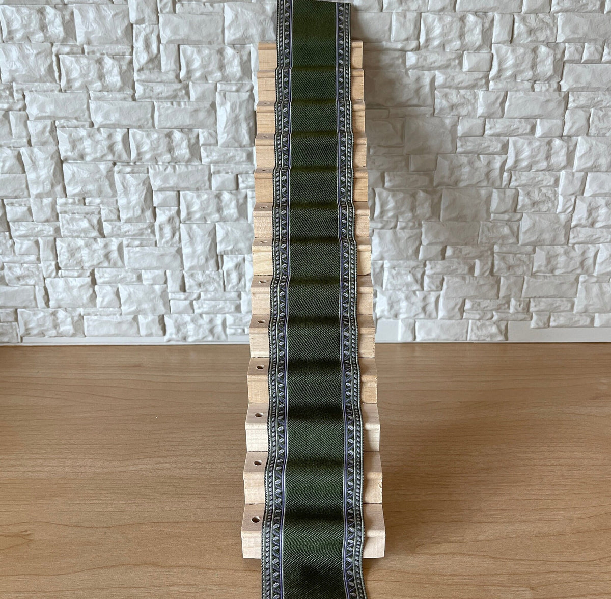 1:12 Miniature Stair Runner , Dollhouse Stair Carpet , Edged Stair Carpet , Staircase Rug , Step Carpet , Stair Tread Carpet (green) - D088