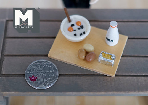 Schaal 1:12 miniatuur bakset op deegplank met deegroller, 1-15/16 inch lang, DIY-poppenhuisbenodigdheden (vastgezet)