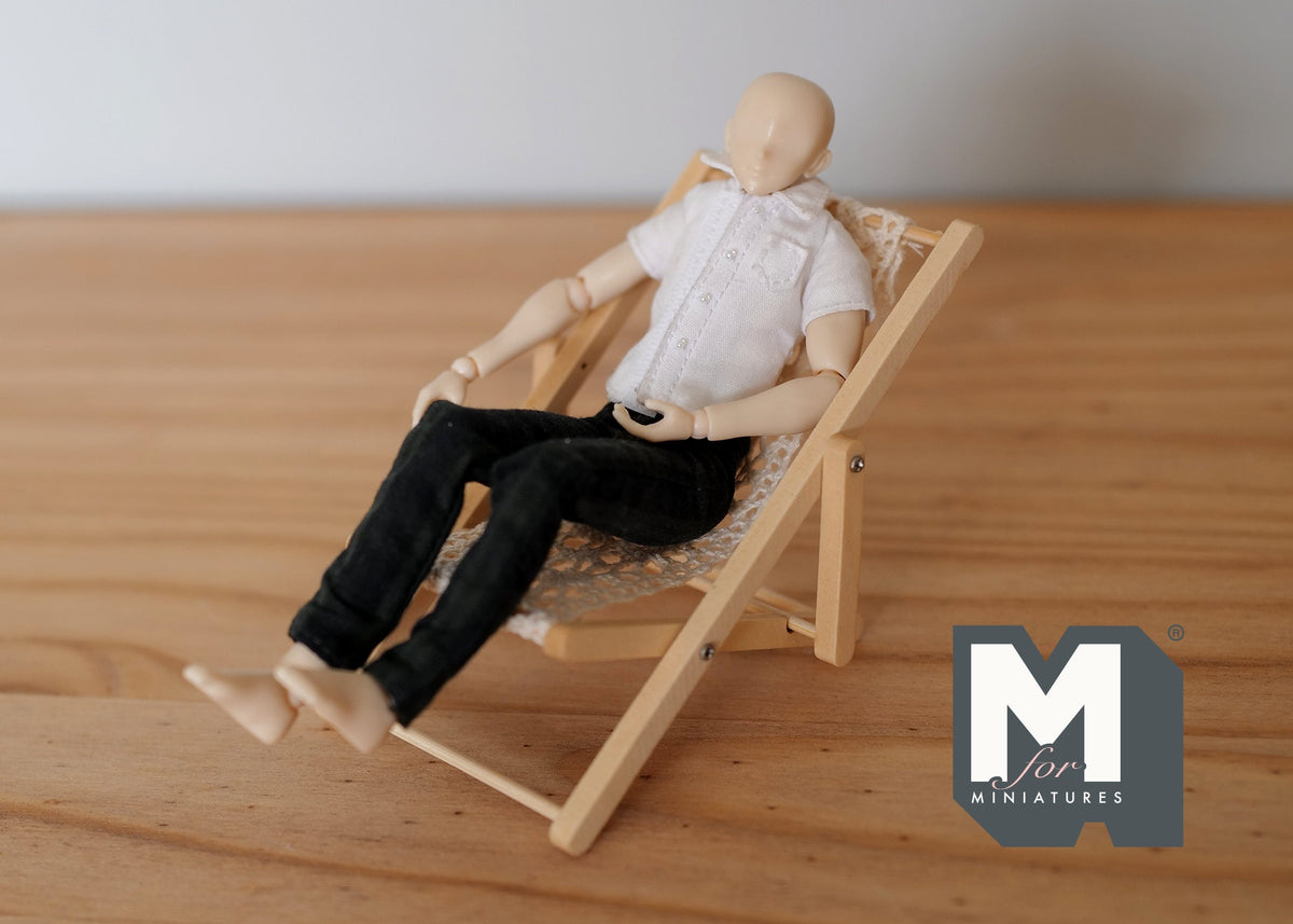 Miniature Lounge Chair/ Beach Chair 1:12 Scale Dollhouse Furniture - D021