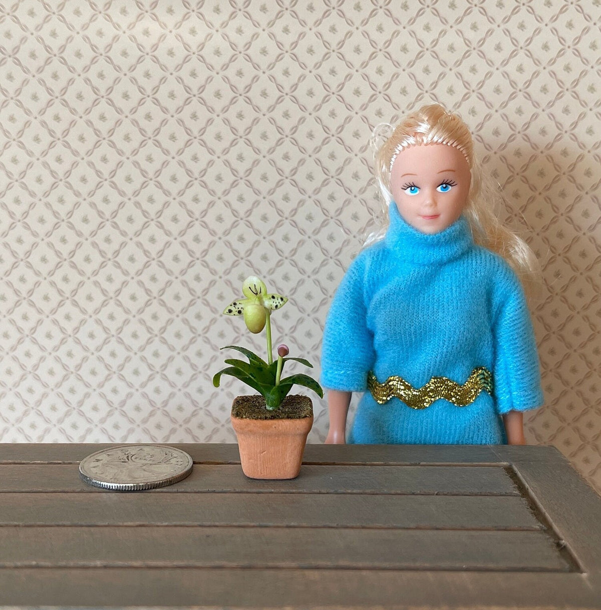 Dollhouse potted flower / dolls house Clay Orchid / decoration living room 1 12th scale miniature - H033