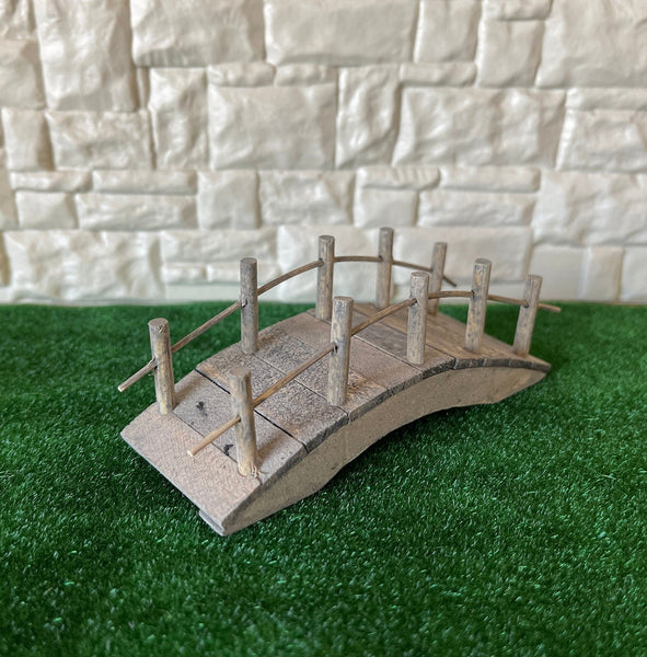 1:12 Miniature Pond Bridge , Garden Bridge Arc , Footbridge , Arch Bridge , Timber Bridge , Fairy Garden Wood Bridge (small) - D060