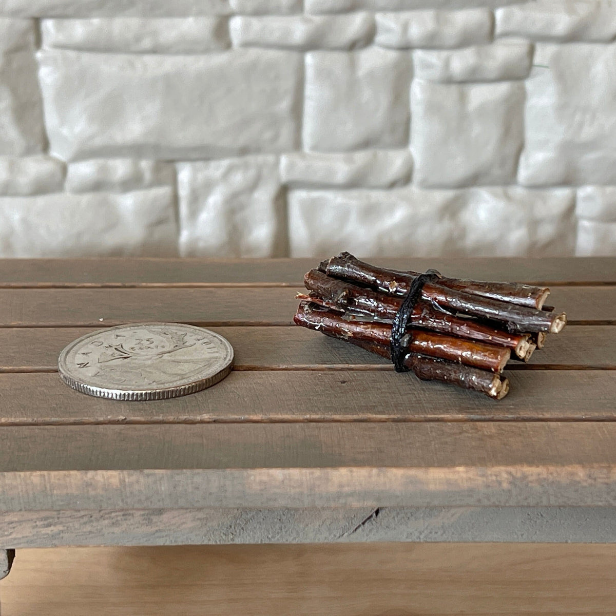 1:12 Scale Miniature Wood Kindling Bundles, Random Sizes, 1-5/16 inch long, DIY Dollhouse Supply