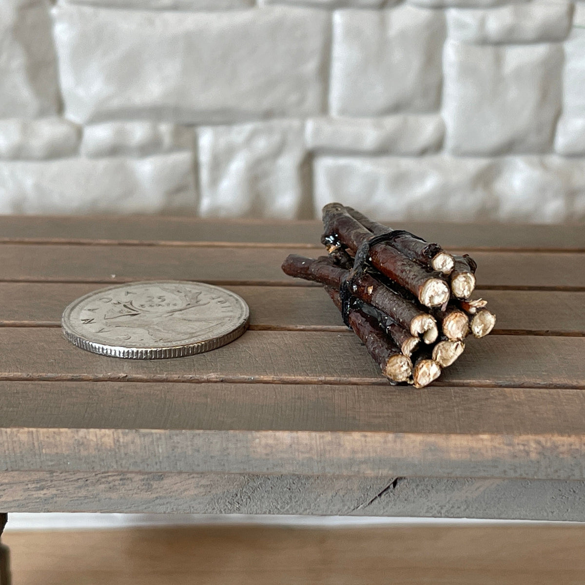 1:12 Scale Miniature Wood Kindling Bundles, Random Sizes, 1-5/16 inch long, DIY Dollhouse Supply