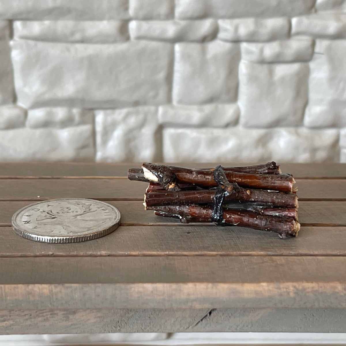 1:12 Scale Miniature Wood Kindling Bundles, Random Sizes, 1-5/16 inch long, DIY Dollhouse Supply