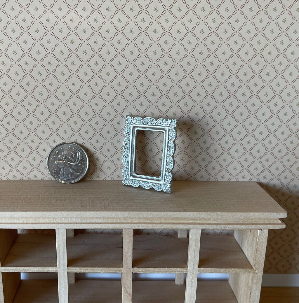 1:12 Miniature Ornate Rectangular Picture Frame (small size) (silver) - A088