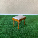 1:12 Dollhouse Supplies Miniature Makeup Vanity Chair , Dressing Table Chair , Beauty Chair , Cosmetic Chair - D039