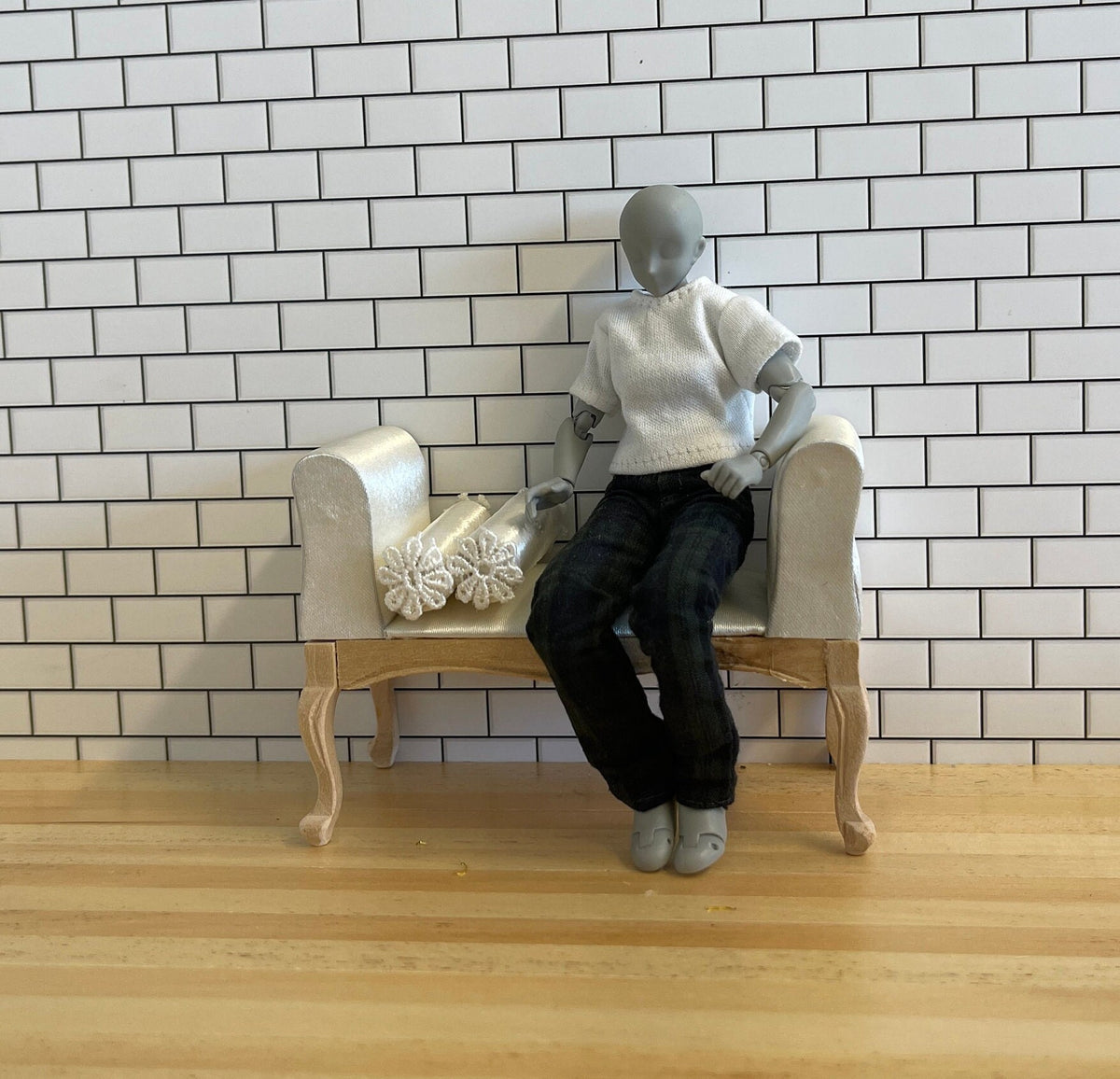 1:12 Scale Miniature Window Chaise Bench with 2 Roll Pillows, 2-9/16 inch tall, DIY Dollhouse Supply (cream)