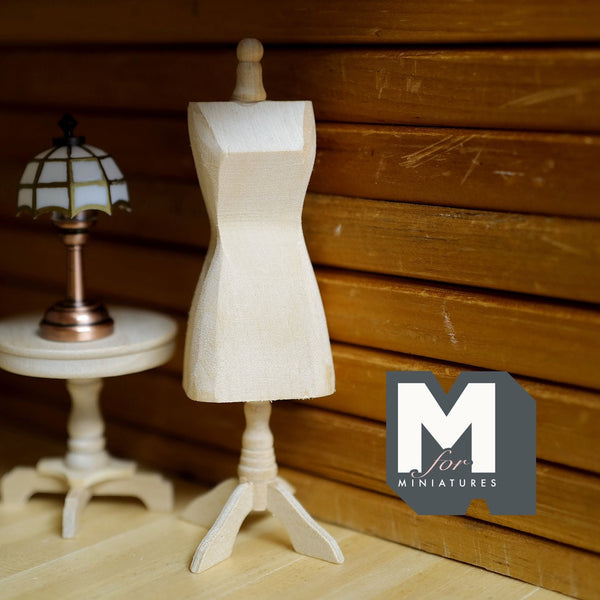 Dollhouse Mannequin Model , 1:12 Scale Miniature Unfinished Wooden Dressmaker G025