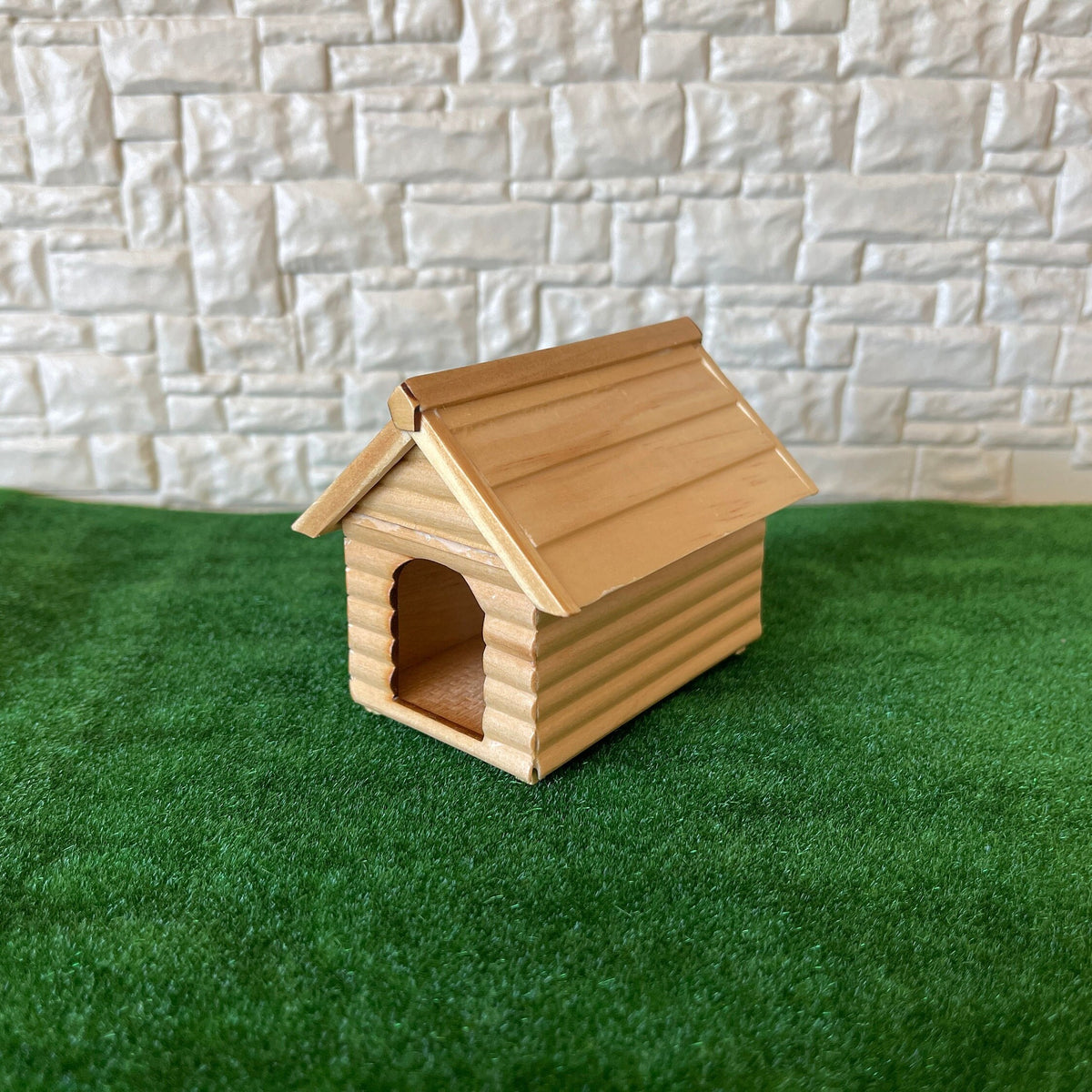 Dollhouse Dog House , Dog Log Cabin , Dog Kennel , 1:12 Scale Miniature Wooden Pet House , Miniature Log House , Animal Wood Cabin - C014