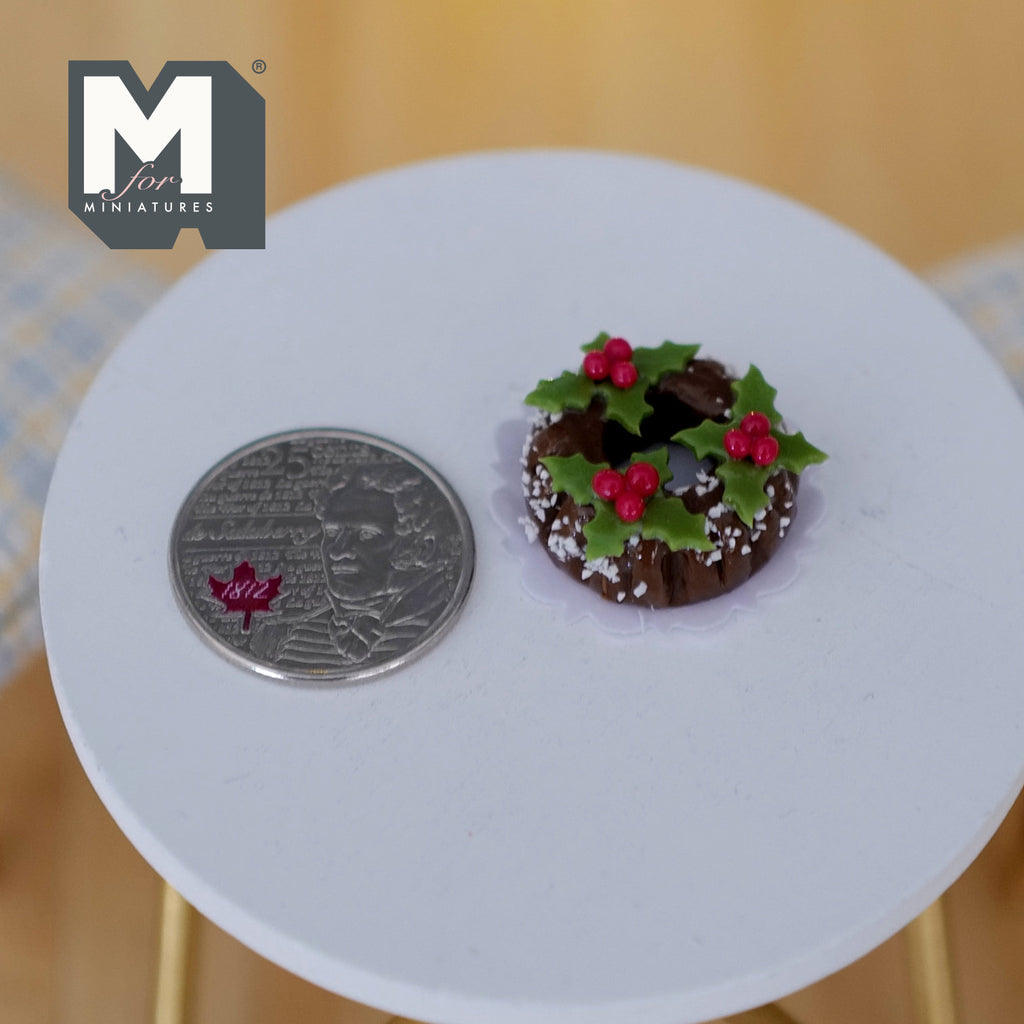 1:12 scale Dollhouse miniature Chocolate Christmas Cake - E011
