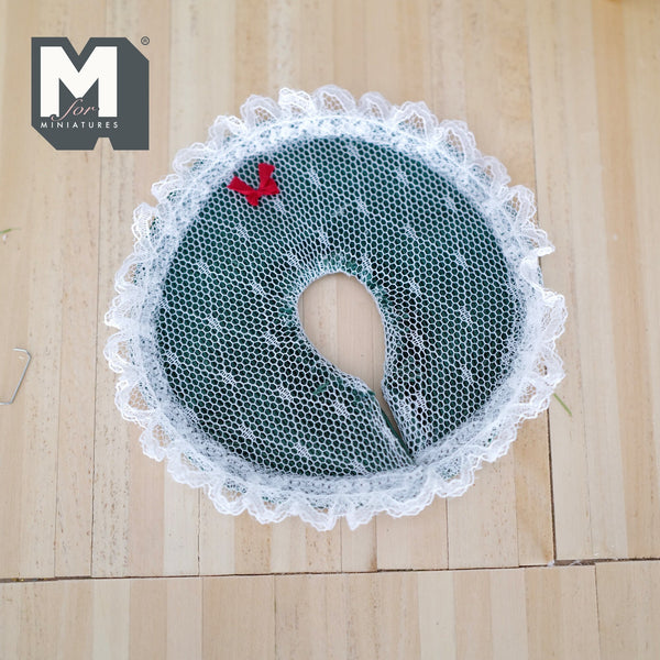 Dollhouse Supplies Christmas Tree Skirt , Yuletide Skirt , Lace Over - D081