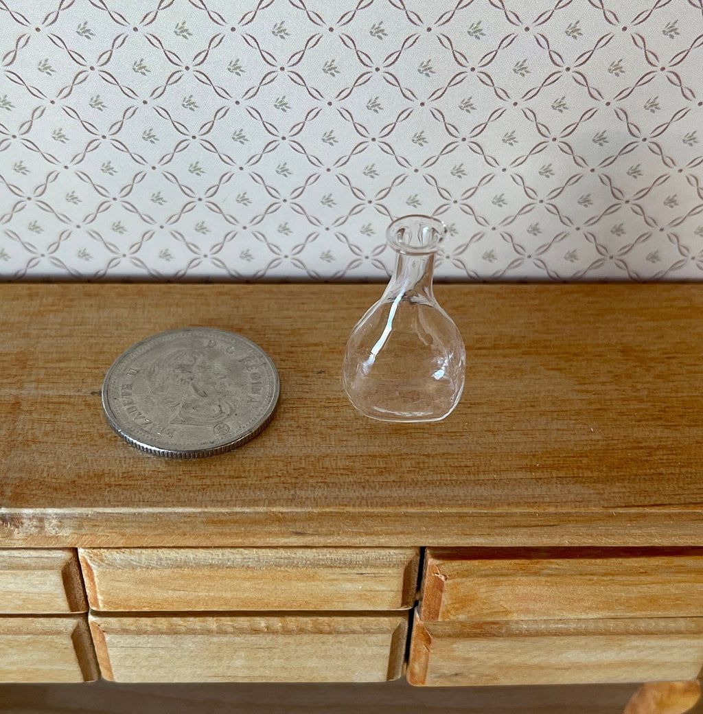 Dollhouse Supplies Miniature Vase , Glass Wine Decanter , Flask , 1:12 Scale (Made with glass) - B064