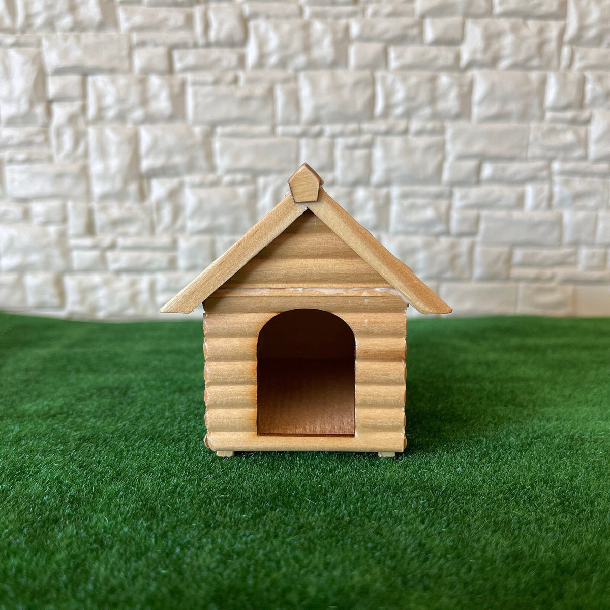 Dollhouse Dog House , Dog Log Cabin , Dog Kennel , 1:12 Scale Miniature Wooden Pet House , Miniature Log House , Animal Wood Cabin - C014