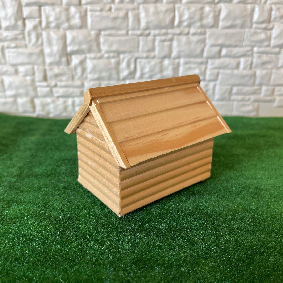 Dollhouse Dog House , Dog Log Cabin , Dog Kennel , 1:12 Scale Miniature Wooden Pet House , Miniature Log House , Animal Wood Cabin - C014