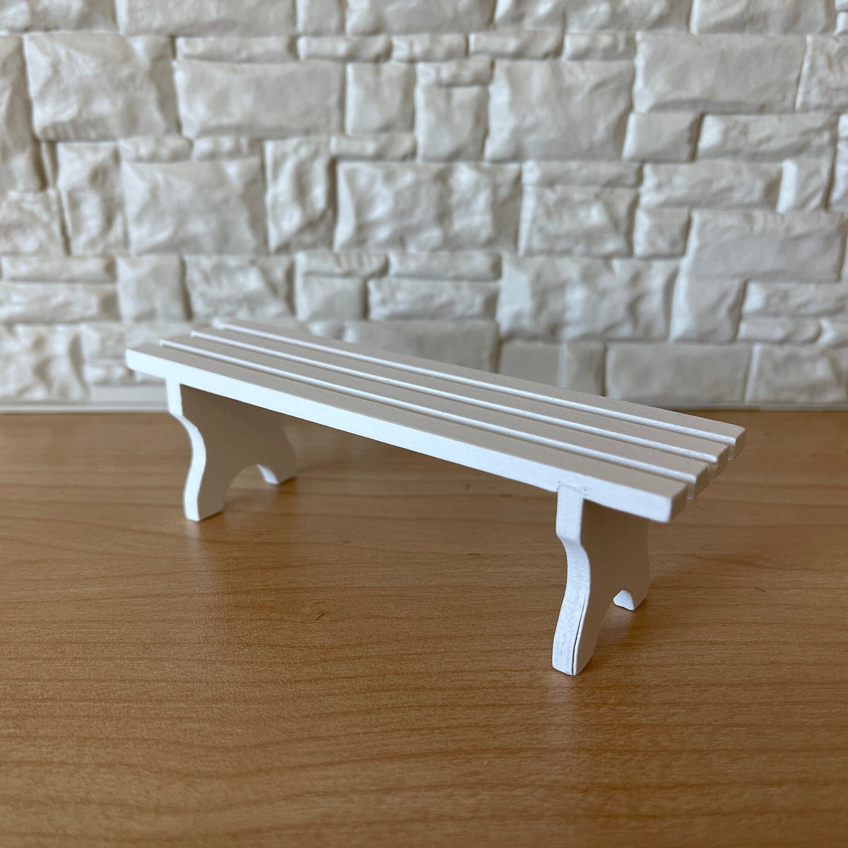 1:12 Scale Miniature Wood Slatted Garden Bench, 4-13/16 inch long, DIY Dollhouse Supply (white)