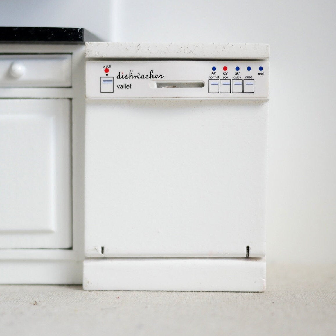 1:12 Scale Miniature Built In Dishwasher with Opening Door and Wire Racks, 2-3/4 inch tall, DIY Dollhouse Supply (wood) (white)