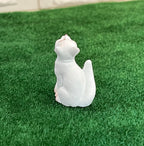 1/12スケール ミニチュア レジン製 座り猫 上向き 高さ約3.3cm DIYドールハウス用素材（ホワイト）