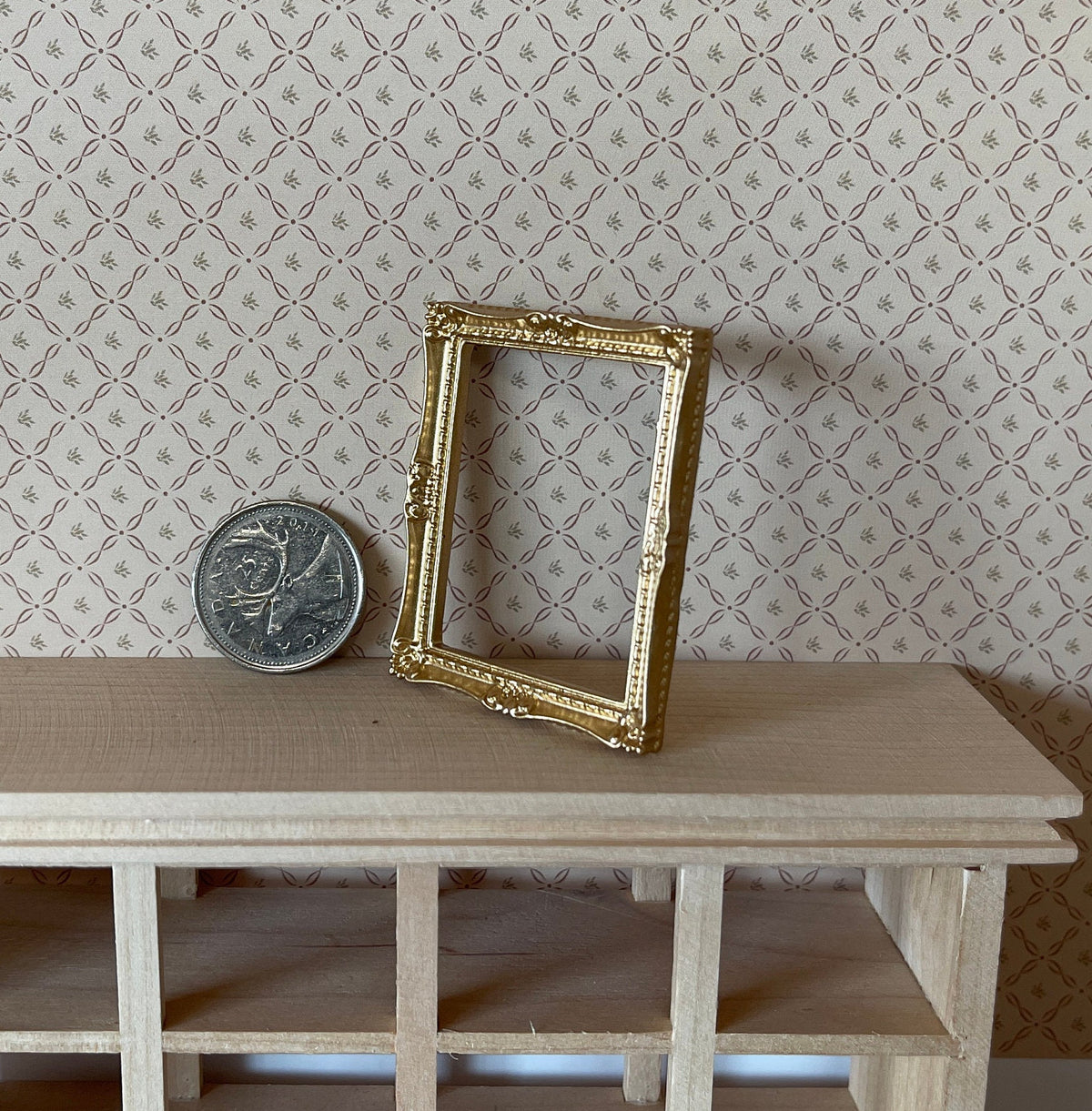 1:12 Scale Miniature Ornate Picture Frame, 2 inch tall, DIY Dollhouse Supply (gold)