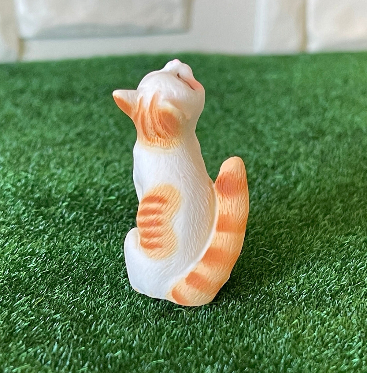 1:12 Scale Miniature Orange and White Tabby Cat, Sitting, Looking Up, 1-5/16 inch tall, DIY Dollhouse Supply