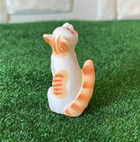 Miniature Sitting Cat , 1:12 Scale Dollhouse Cat - C058