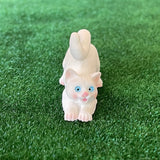 Miniature Stretching Cat , 1:12 Scale Dollhouse Supplies Cat - C058