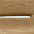 Modanatura sottile in legno in miniatura per cornici e binari portaquadri di case delle bambole, lunga 18 inch (bianco)
