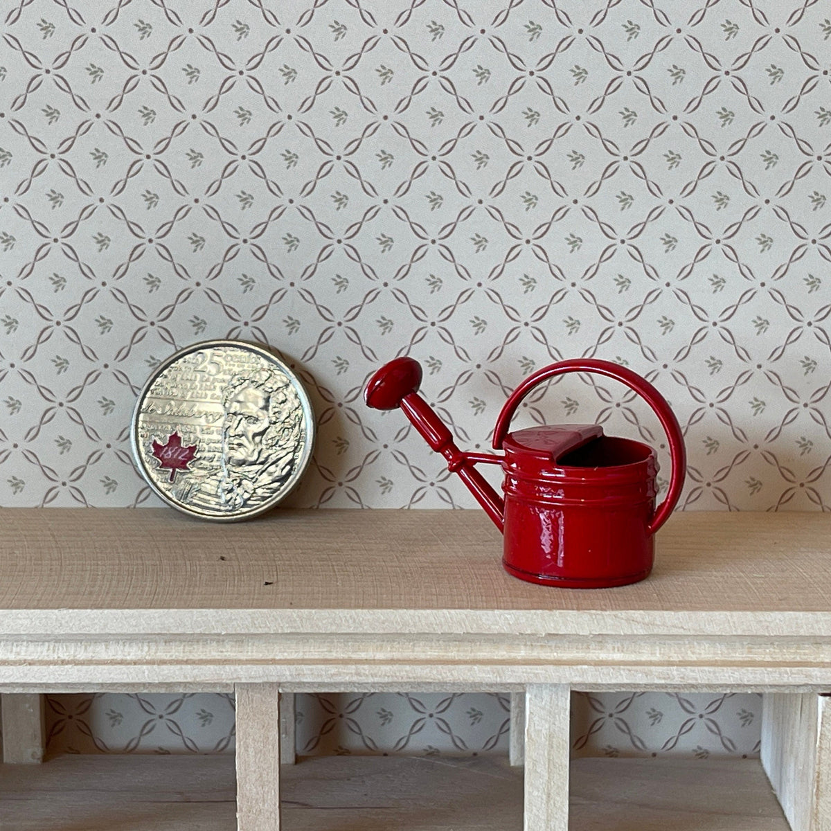 1:12 Scale Miniature Metal Watering Can with Spray Nozzle, 1 inch tall, DIY Dollhouse Supply (red)