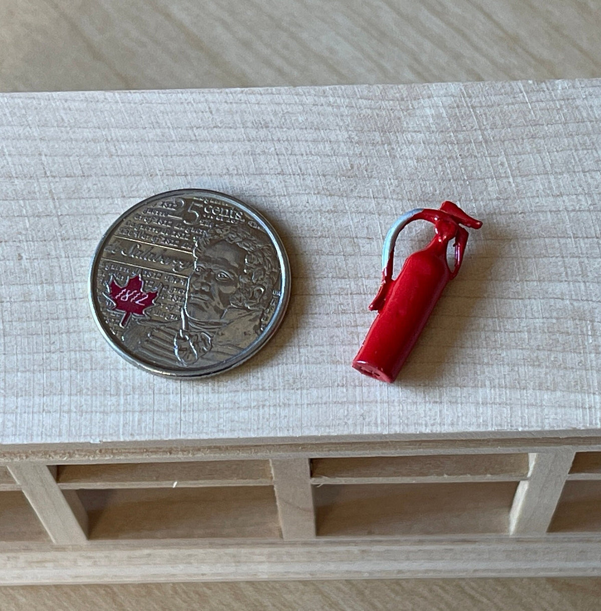 1:12 Scale Miniature Small Fire Extinguisher, 7/8 inch tall, DIY Dollhouse Supply (red)