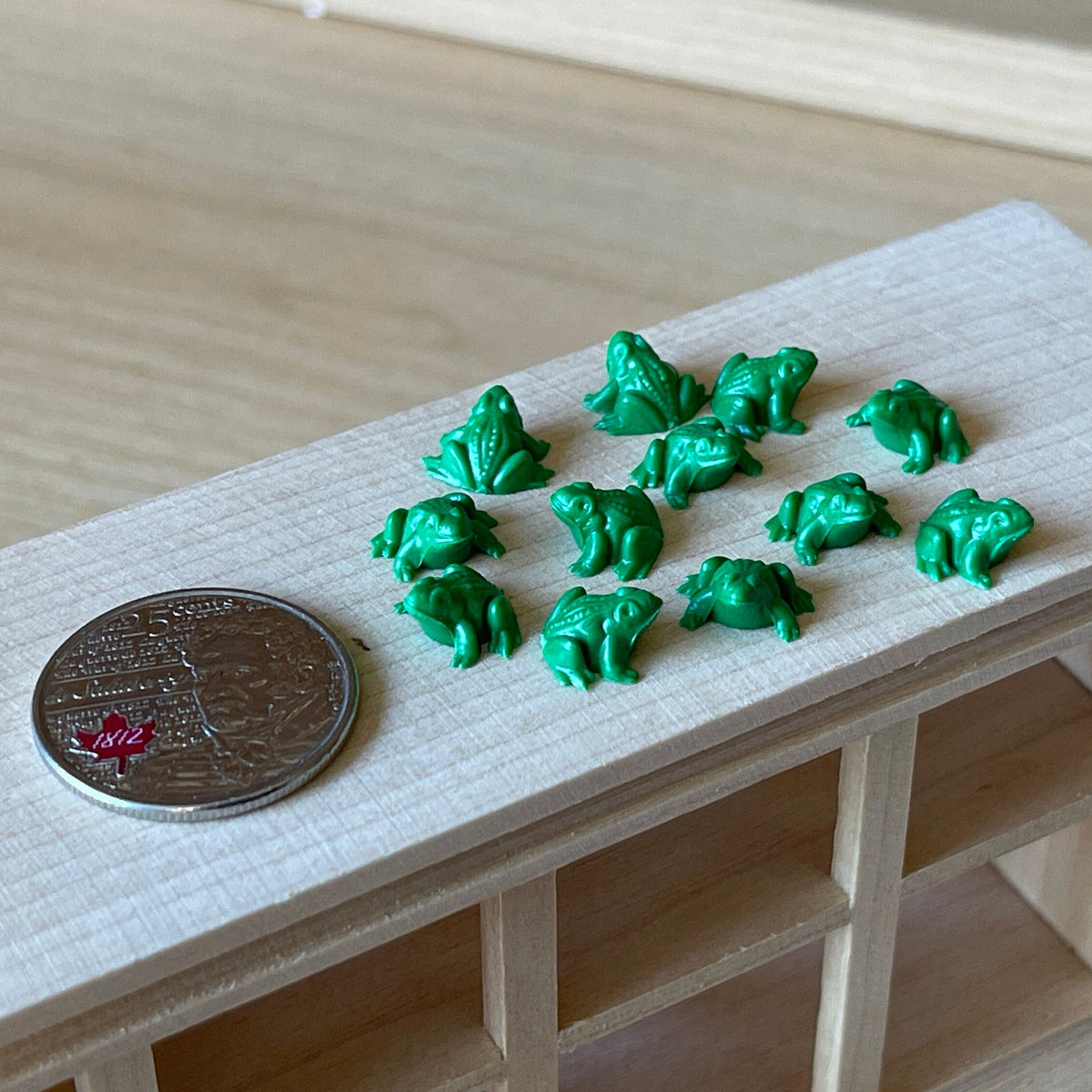 1:12 Scale Miniature Green Frog Figures, Set of 12, 7/16 inch wide, DIY Dollhouse Supply