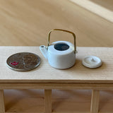 Miniature Kettle with Lid, Dollhouse Metal Teapot , 1:12 Scale Boiler , White Boiling Pot with Lid - E097