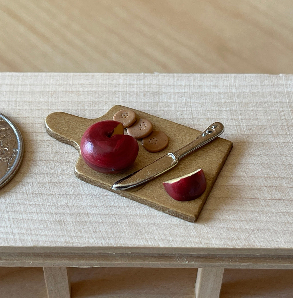 1:12 Scale Miniature Round Cheese with Crackers and Knife on Cutting Board, 1-3/8 inch long, DIY Dollhouse Supply (fixed to the board)