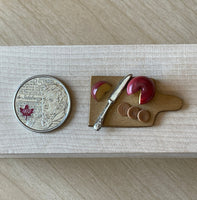 Miniature Sliced Round Cheese Crackers and Knife on Cutting Board 1:12 Scale Dollhouse Food Decoration. (fixed to the board) - E028