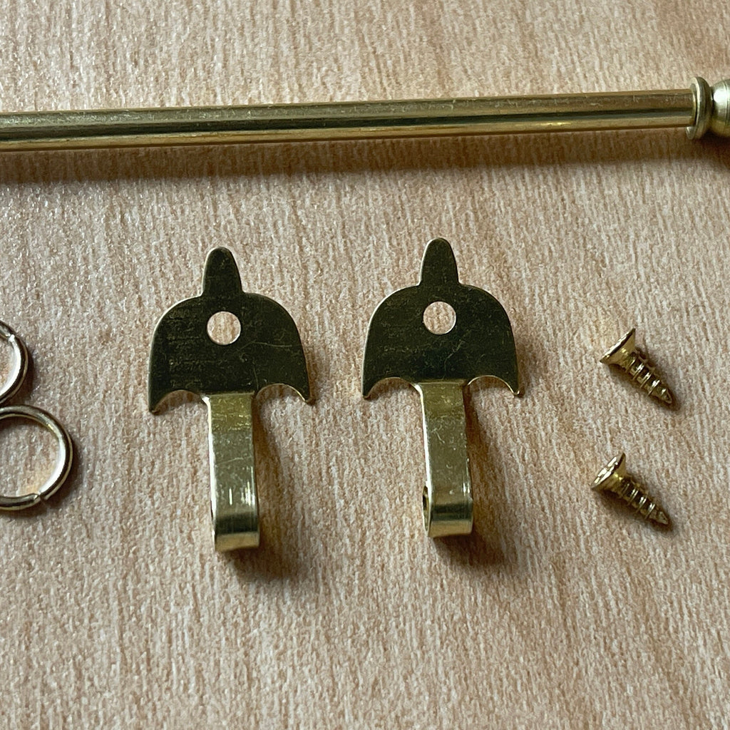 1:12 Scale Miniature Dollhouse Expanding Curtain Rod with Rings, 4-3/4 to 8-1/4 inch long (gold)