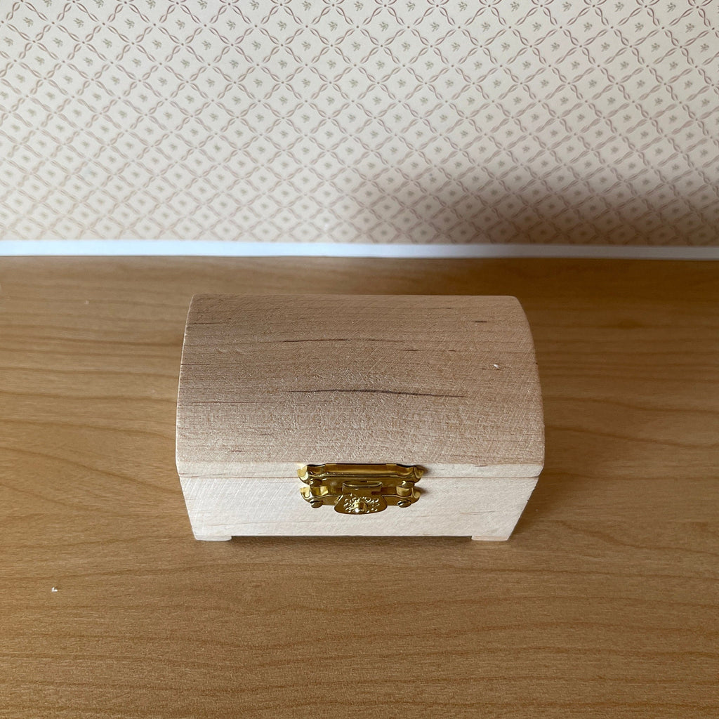 1:12 Scale Miniature Unpainted Wood Domed Chest with Metal Hinge and Clasp, 3-1/16 inch long, DIY Dollhouse Supply