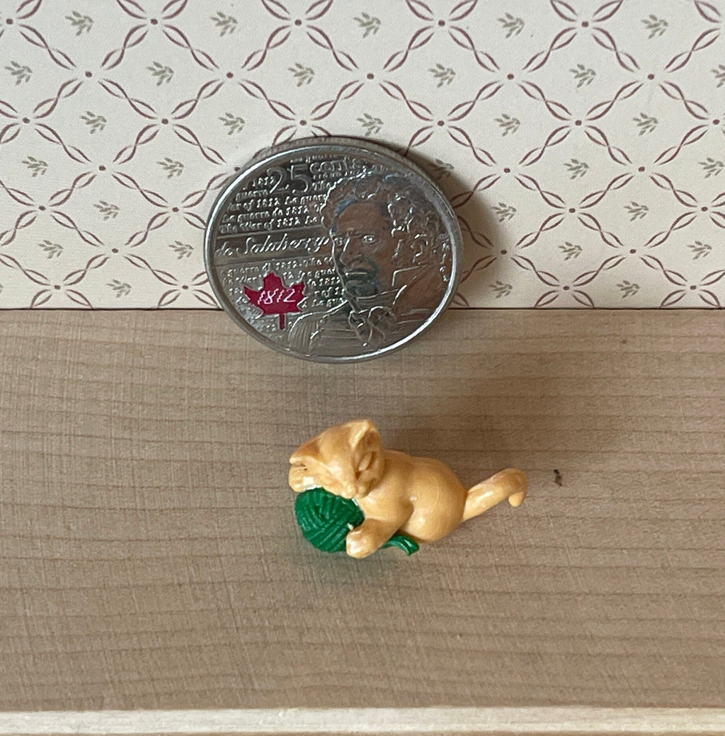 1:12 Scale Miniature Kitten Playing with Yarn Ball, 7/8 inch long, DIY Dollhouse Supply (orange)