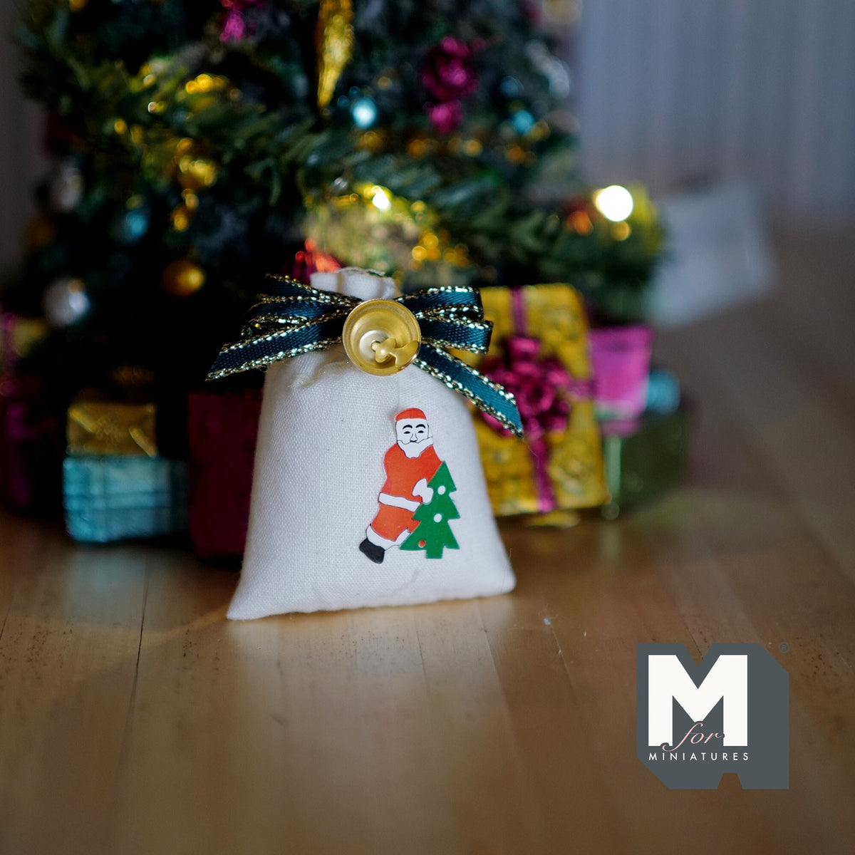 1:12 Scale Miniature Cloth Santa Sack with Bell, Green and Gold Bow, 1-3/4 inch tall, DIY Dollhouse Supply