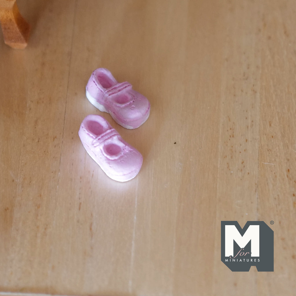 1:12 Scale Miniature Baby Shoes, 1 Pair, 5/8 inch long, DIY Dollhouse Supply (pink)
